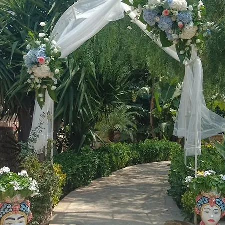 格拉齐亚公寓 公寓 *